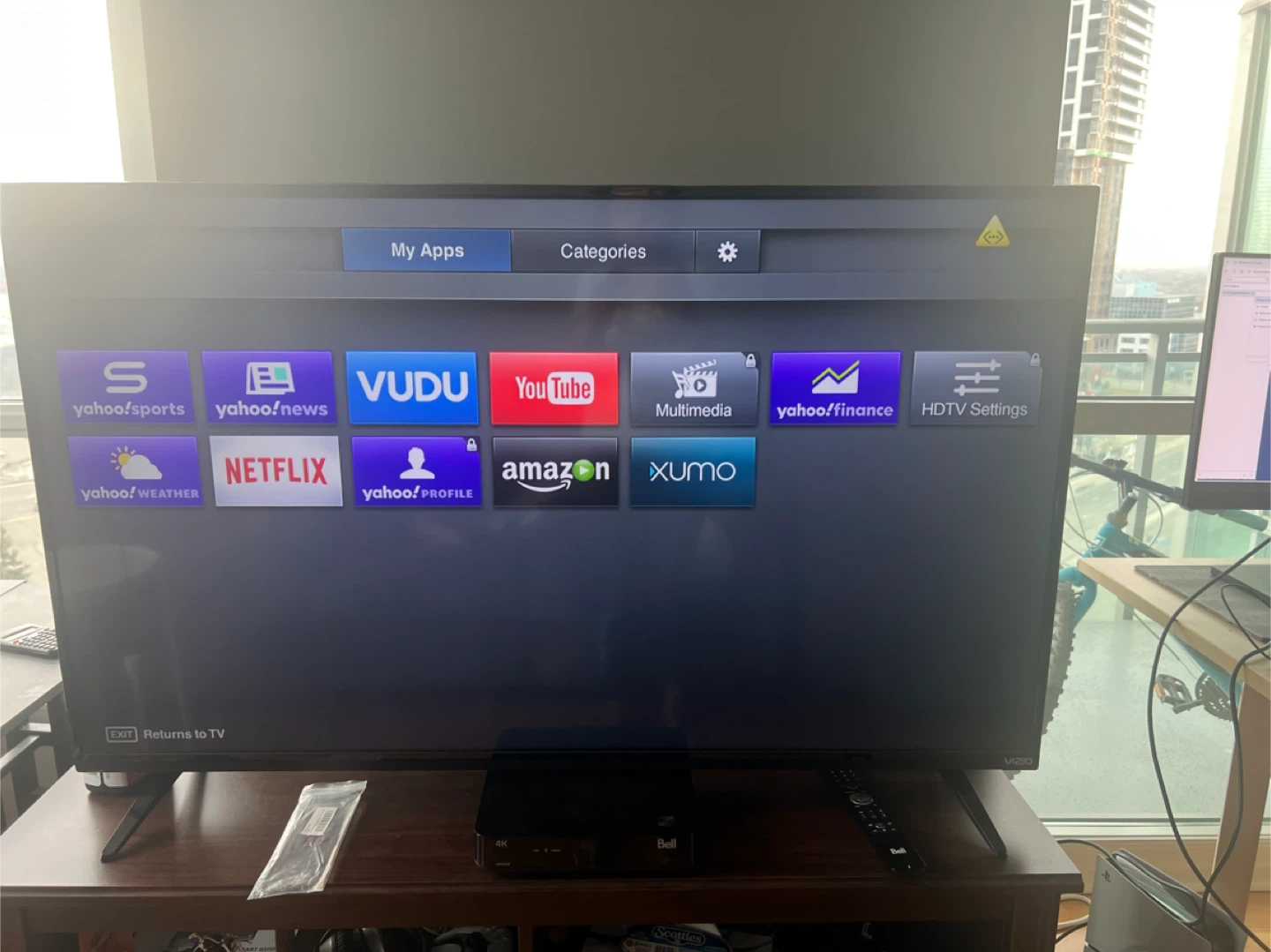 VIZIO Smart TV D50u-D1 50-inch 4K UHD with Bell router - photo 5
