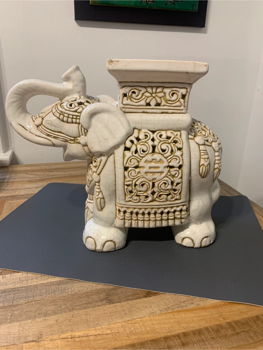 White Ceramic Elephant Plant Stand - photo 2