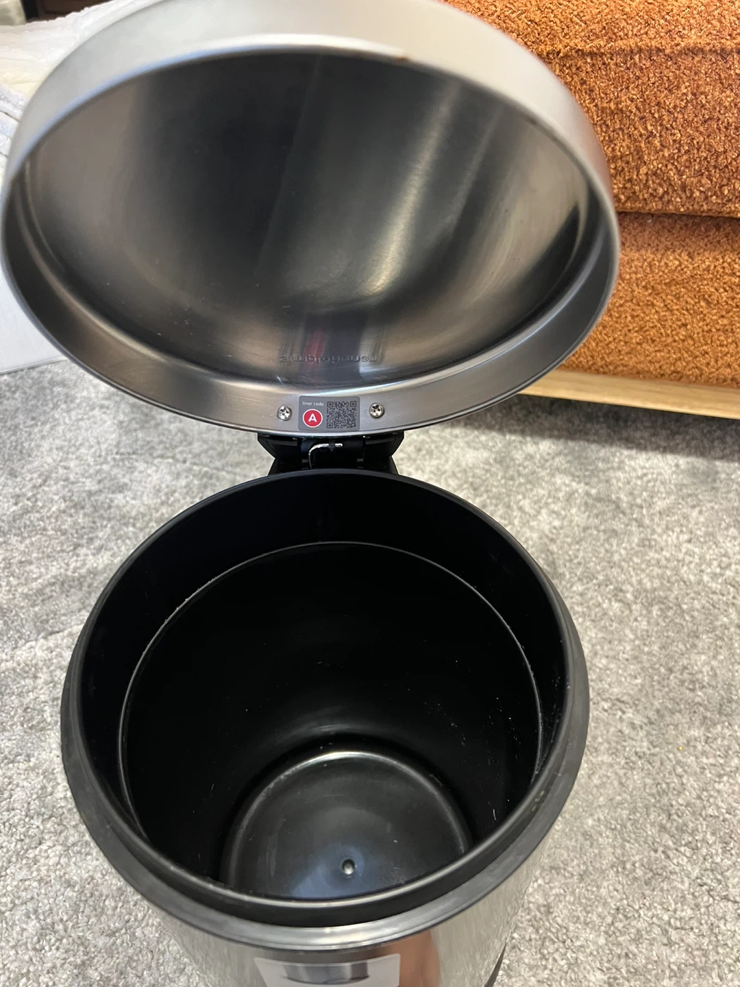 simplehuman 4.5L Stainless Steel Pedal Trash Can - photo 3