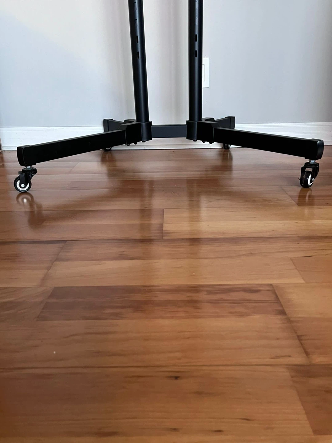 PrimeCables Rolling TV Stand - photo 4