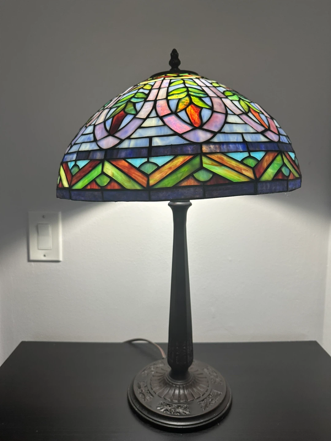 Tiffany Style Stained Glass Table Lamp - photo 4