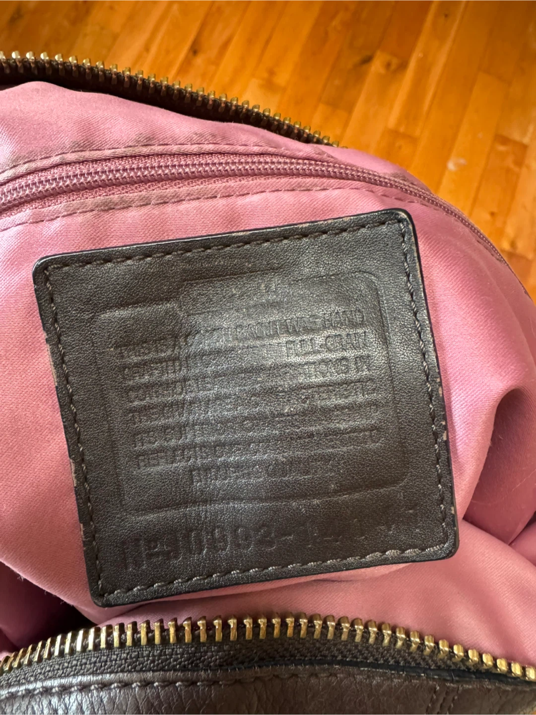 Coach Leather Shoulder Bag - photo 4
