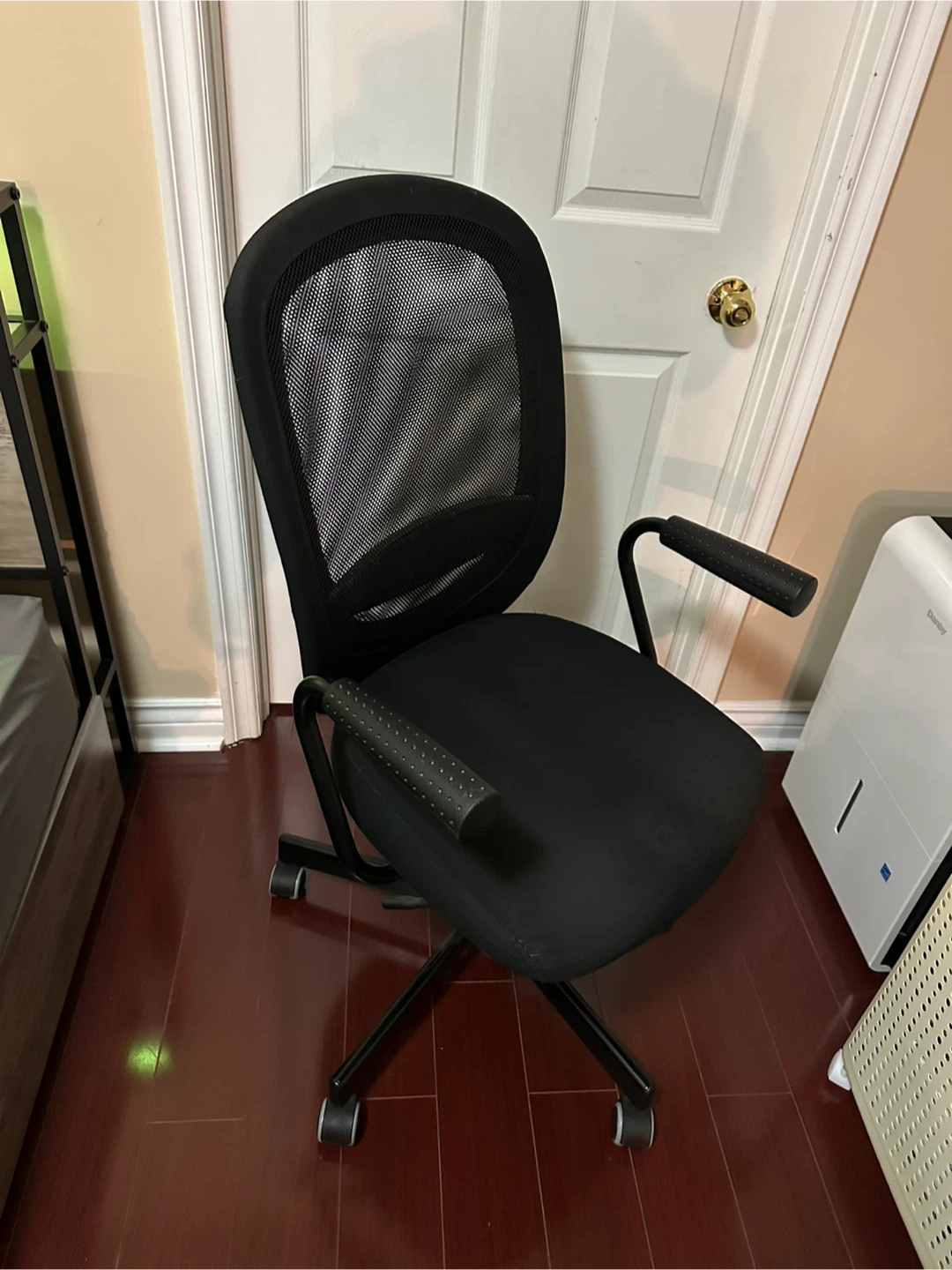 Black Mesh Office Chair