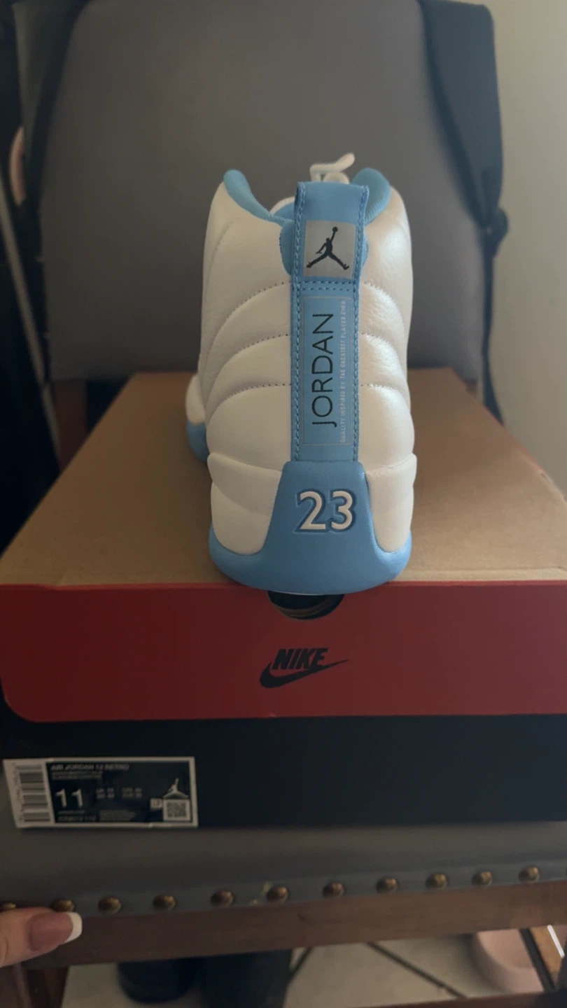 Air Jordan 12 Retro White/University Blue Size 11