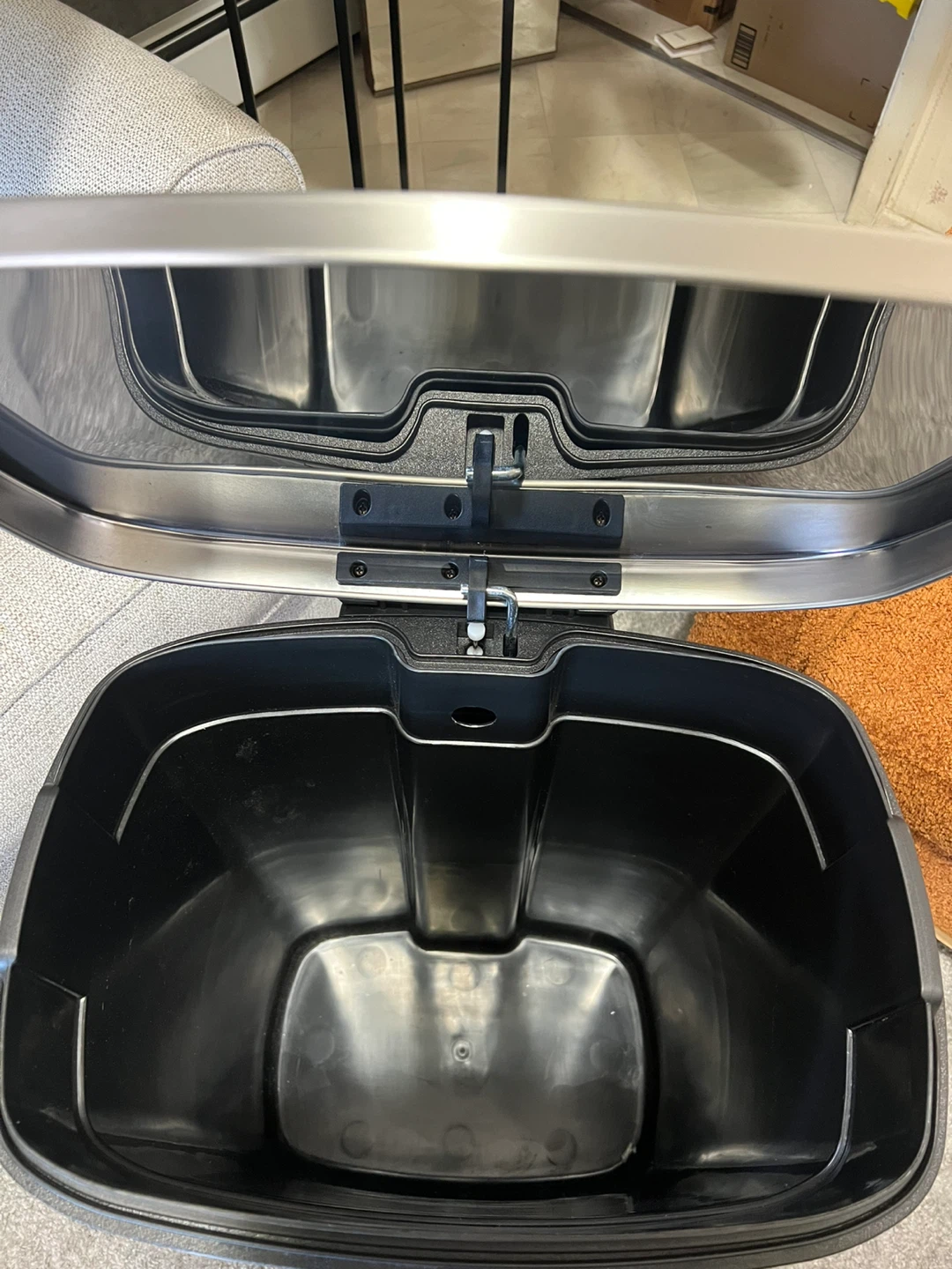 Brushed Stainless Steel Pedal Trash Can 45L - photo 3