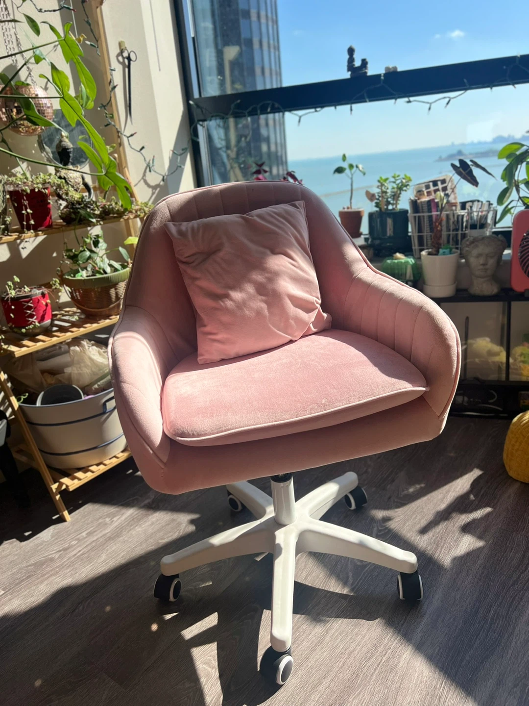 Pink Velvet Office Chair with Pillow - photo 4