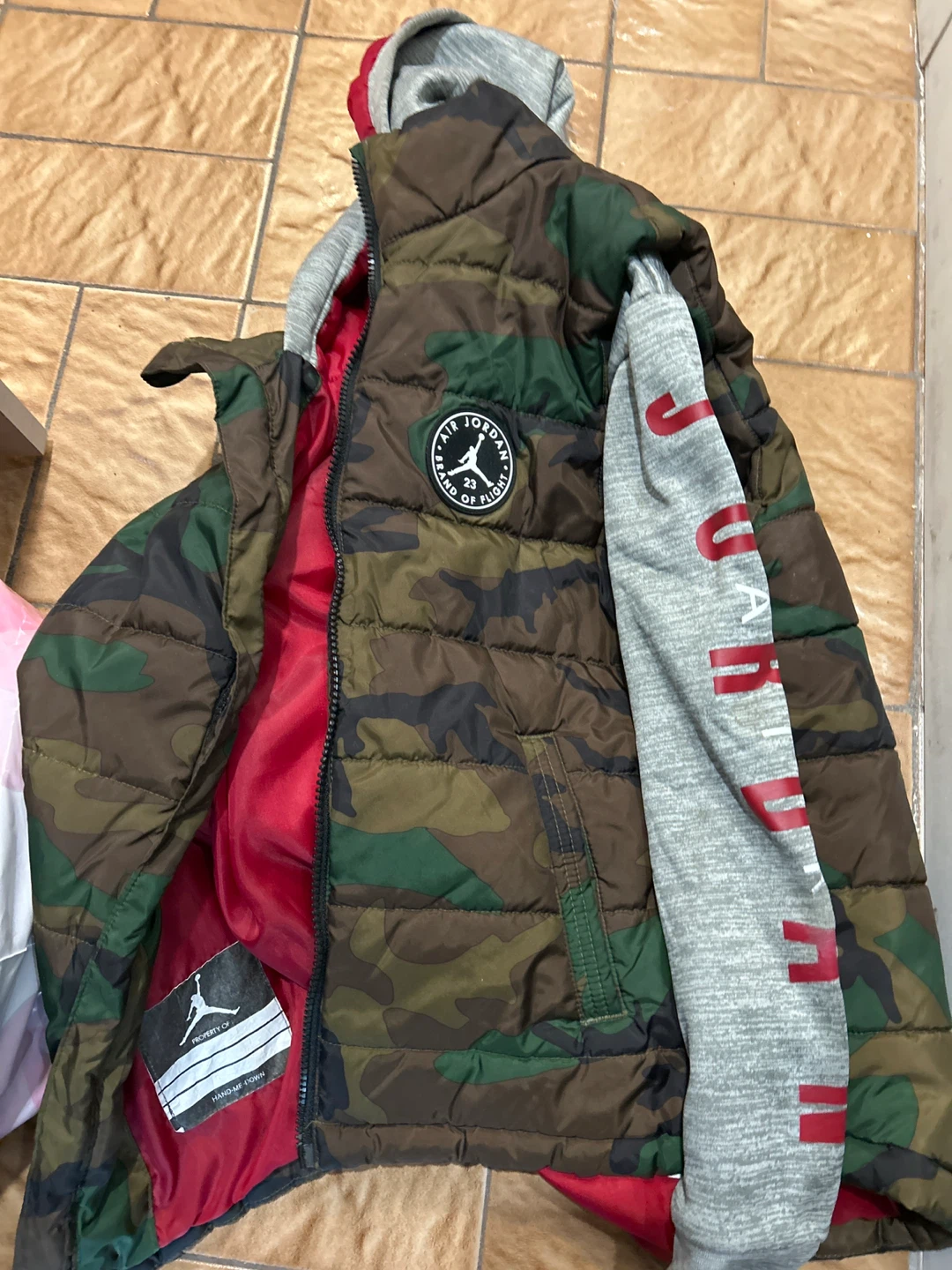 Jordan Camo Puffer Vest with Grey Sleeves - photo 3