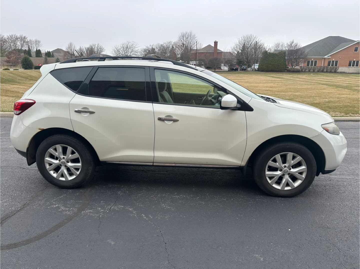 2011 NISSAN MURANO AWD SV 98k miles