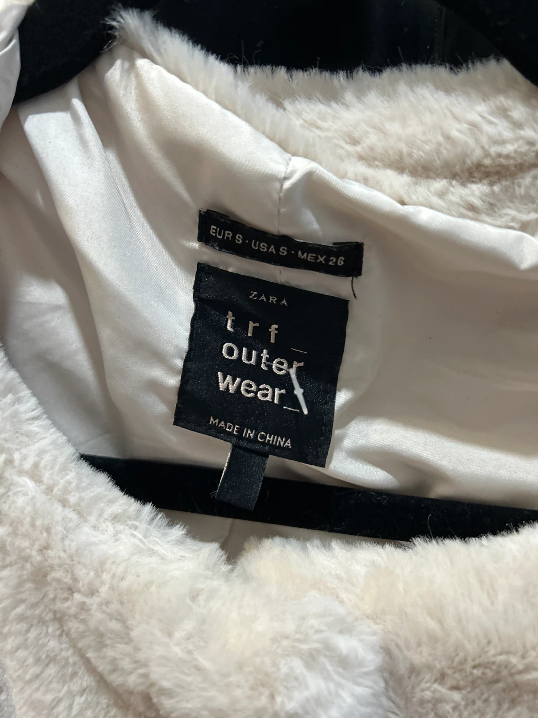 ZARA TRF Faux Fur Jacket Cream Size S - photo 2