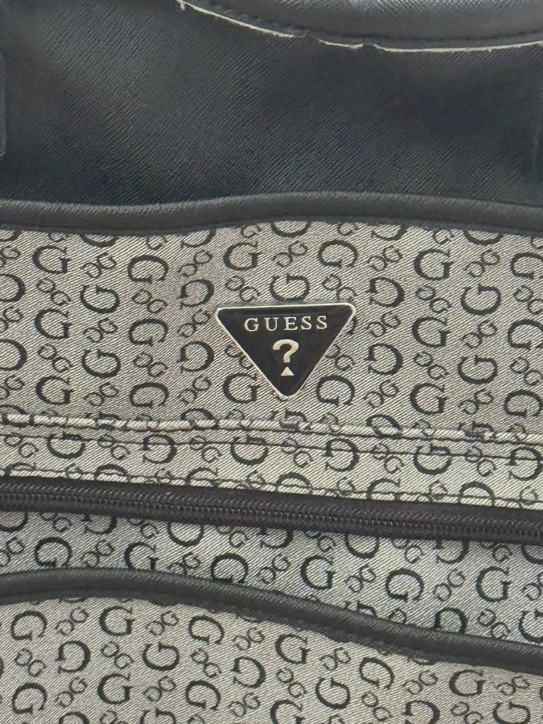 Guess Diaper Bag Extra Large With Multiple Pockets - photo 5