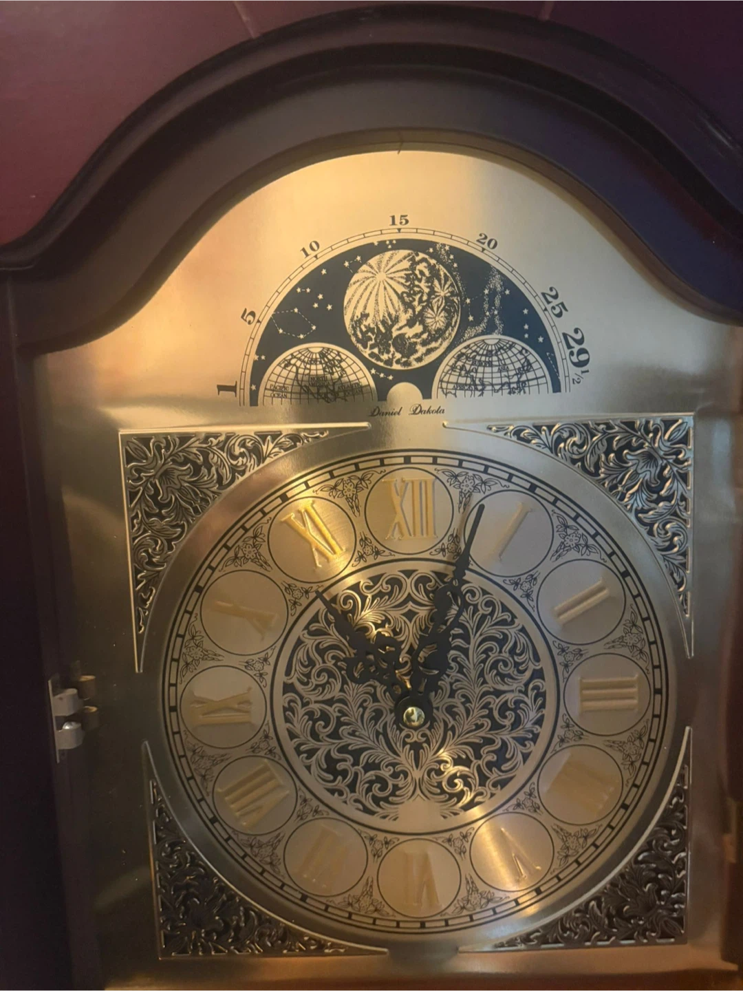 Grandfather Clock - Daniel Dakota (Excellent Condition) - photo 4
