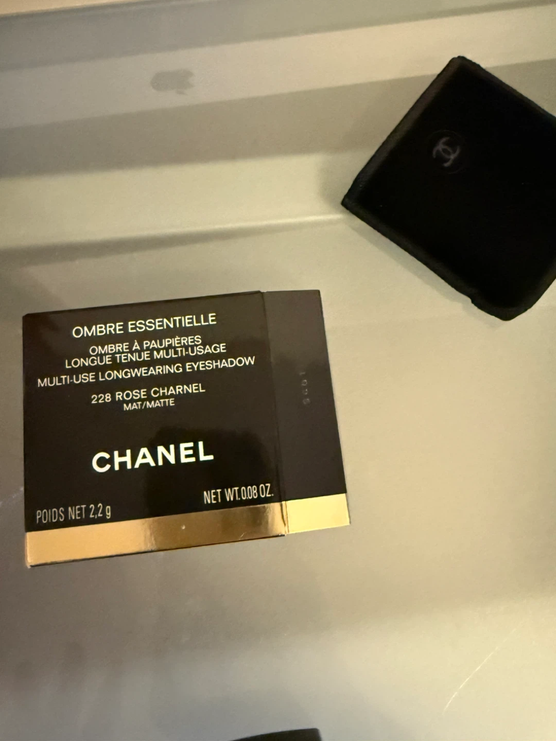 Chanel Ombre Essentielle Multi-Use Eyeshadow 228 Rose Charnel - photo 3