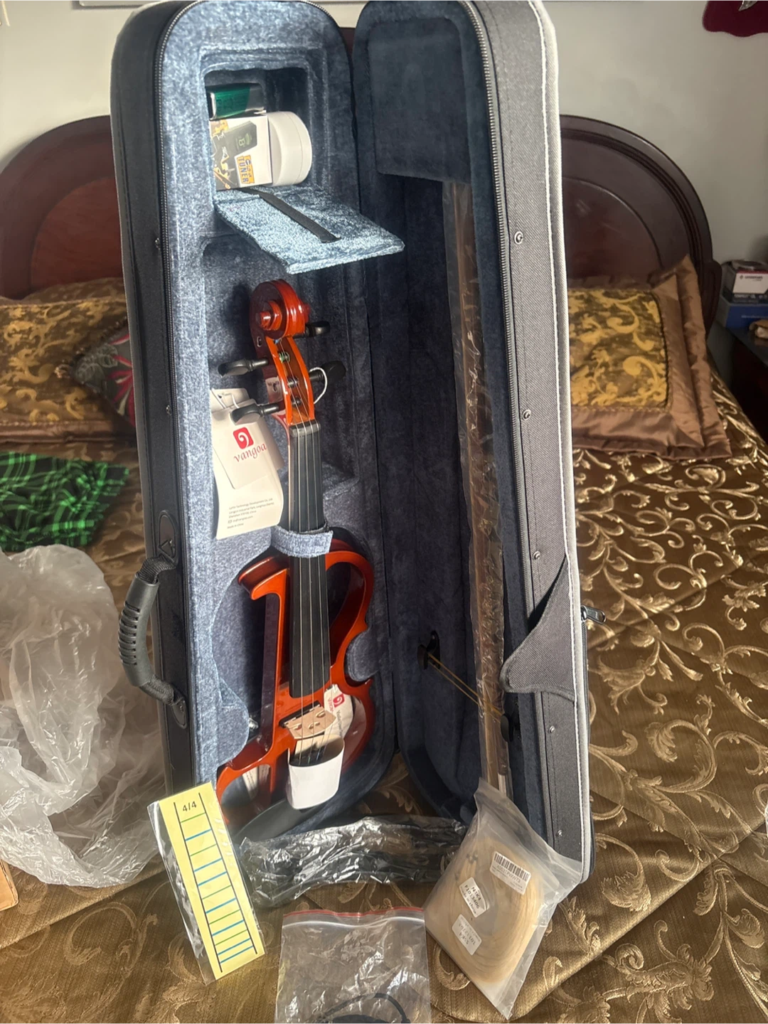 Brand New Vangoa 4/4 Electric Violin Full Kit + Extra Strings –