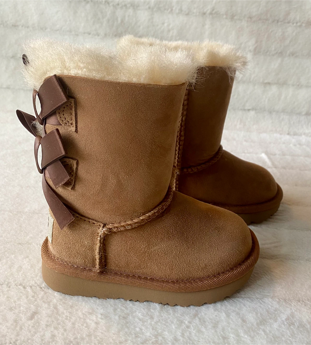 NEW! Toddler UGG Bailey Bow Boots - photo 2