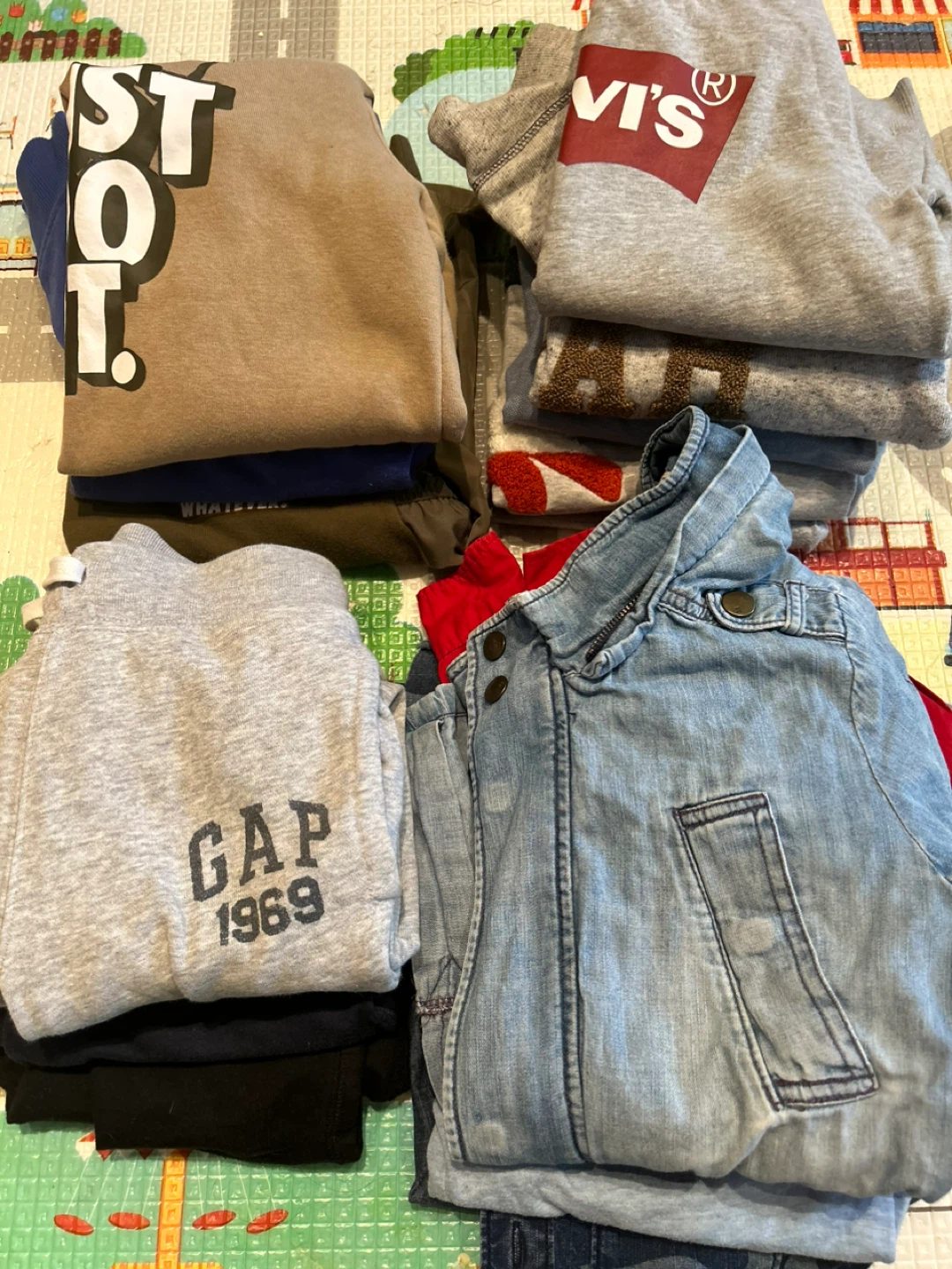 Bundle of boys' Clothing: Gap, Levi's,Zara, and More
