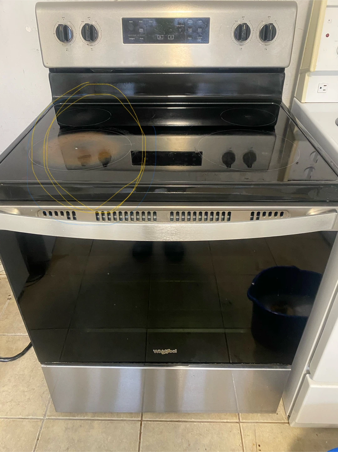 Whirlpool Electric Stove with Oven - photo 3