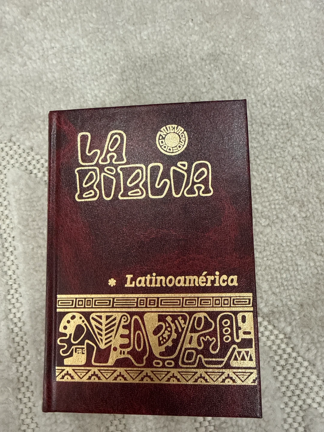 La Biblia Latinoamerica Religious Book