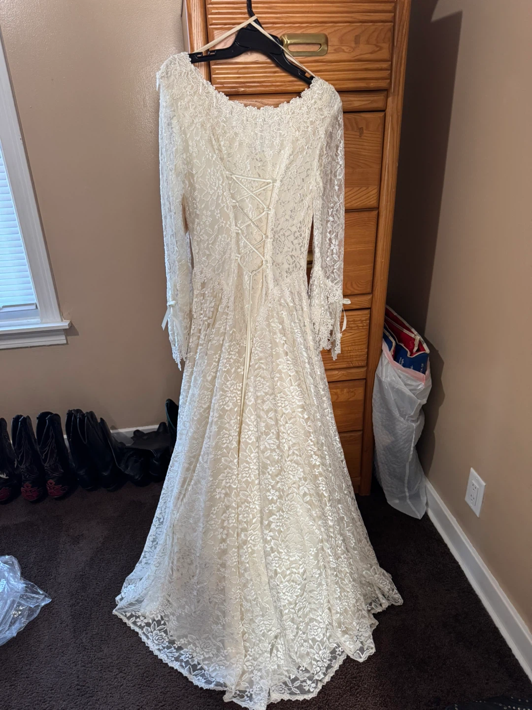 Vintage Western Wear Lace Wedding Dress with Veil - photo 2