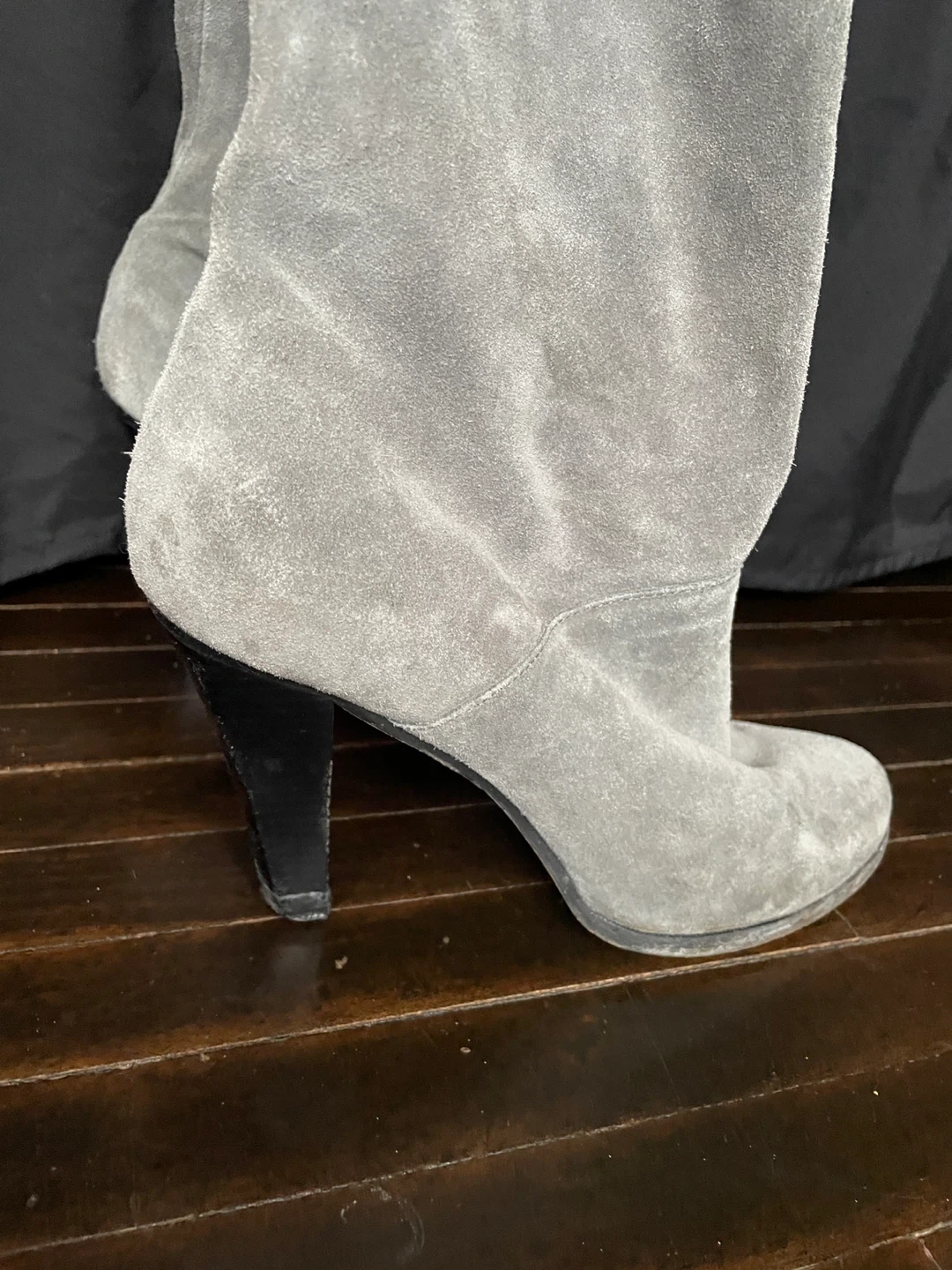Grey Suede Heeled Boots - 8M - photo 3