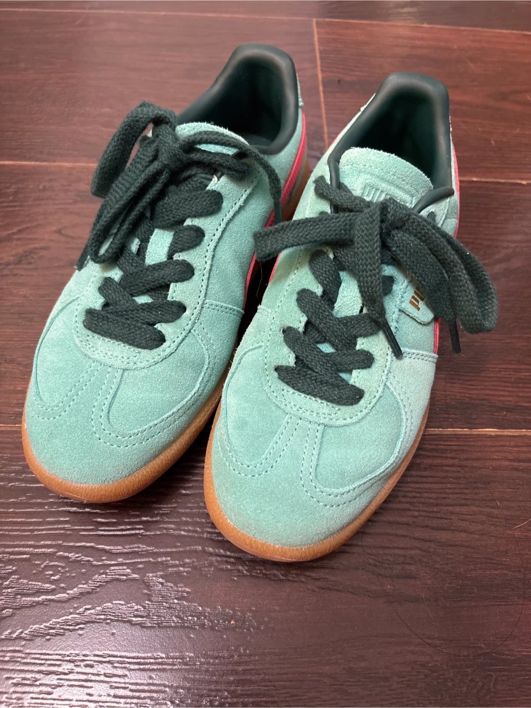 Puma Palmero Teal and Pink Women’s US 7