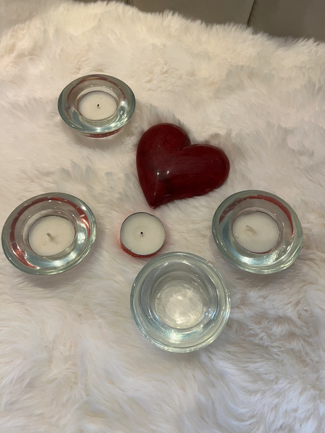 Set of 4 Glass Tealight Holders with Red Heart Decor