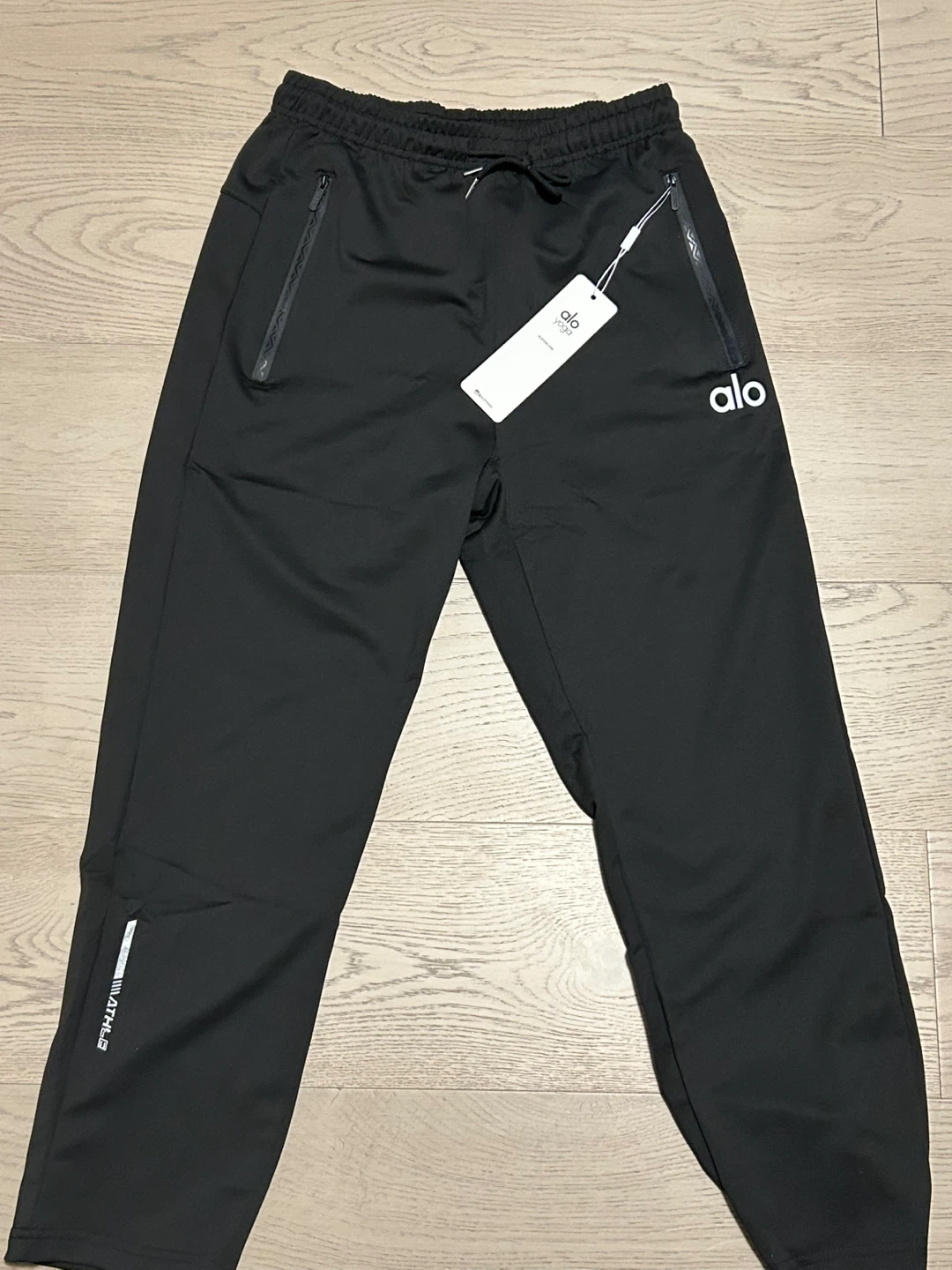 Alo Yoga Black Athletic Pants Size Medium