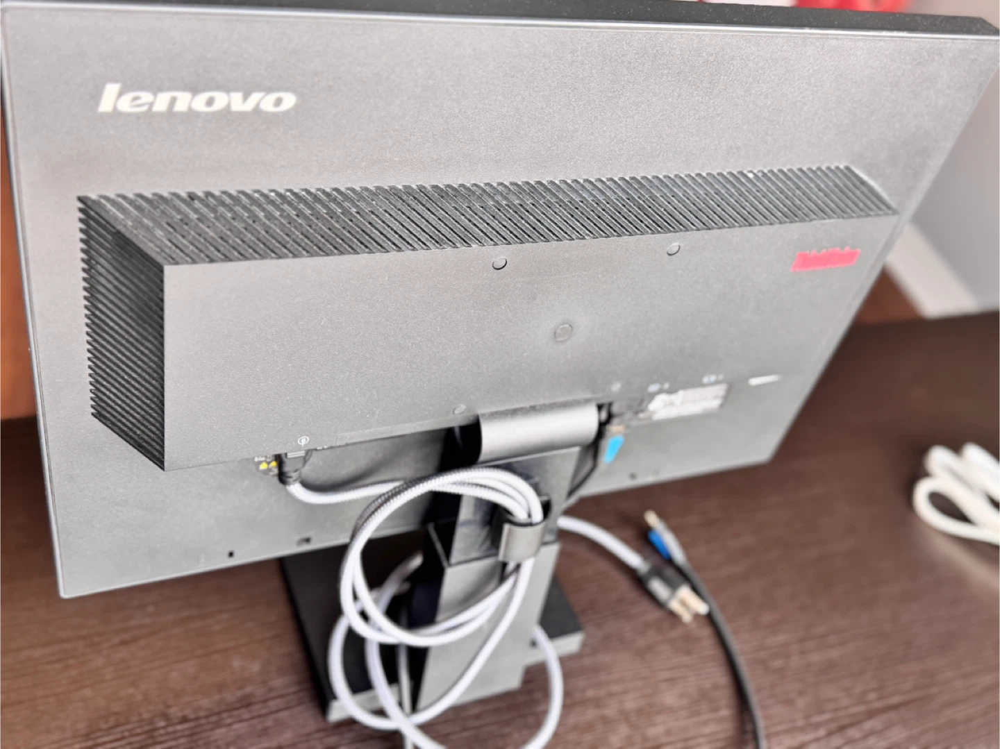 Lenovo ThinkVision Monitor - photo 2