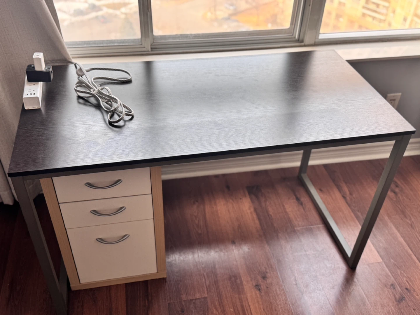Desk with 3-Drawer Pedestal