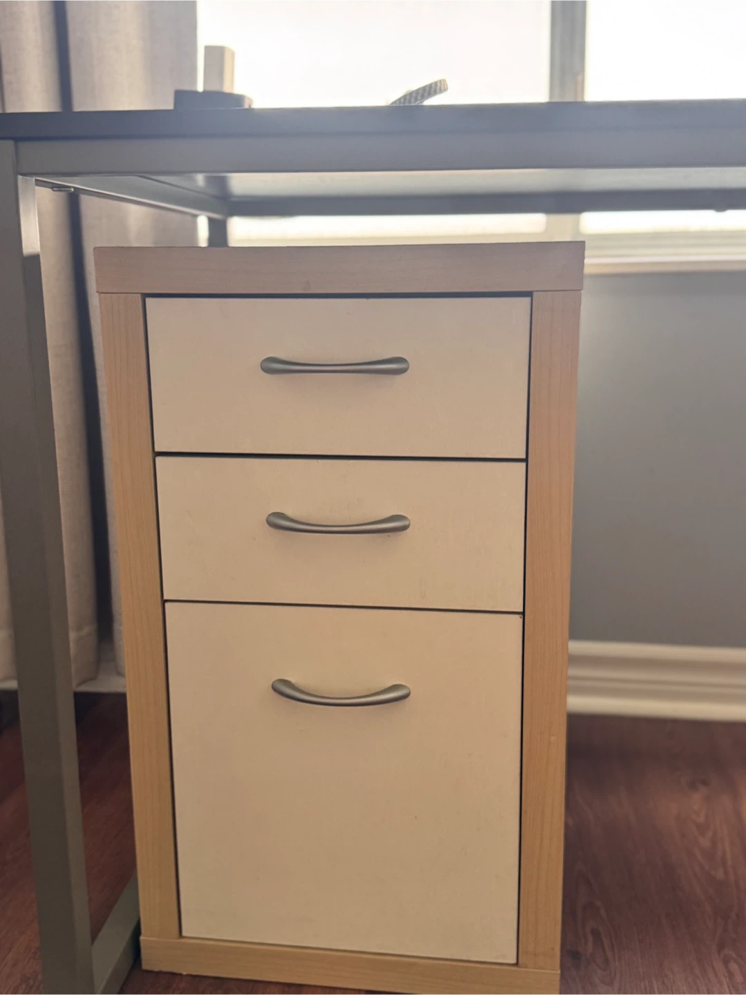Desk with 3-Drawer Pedestal - photo 4