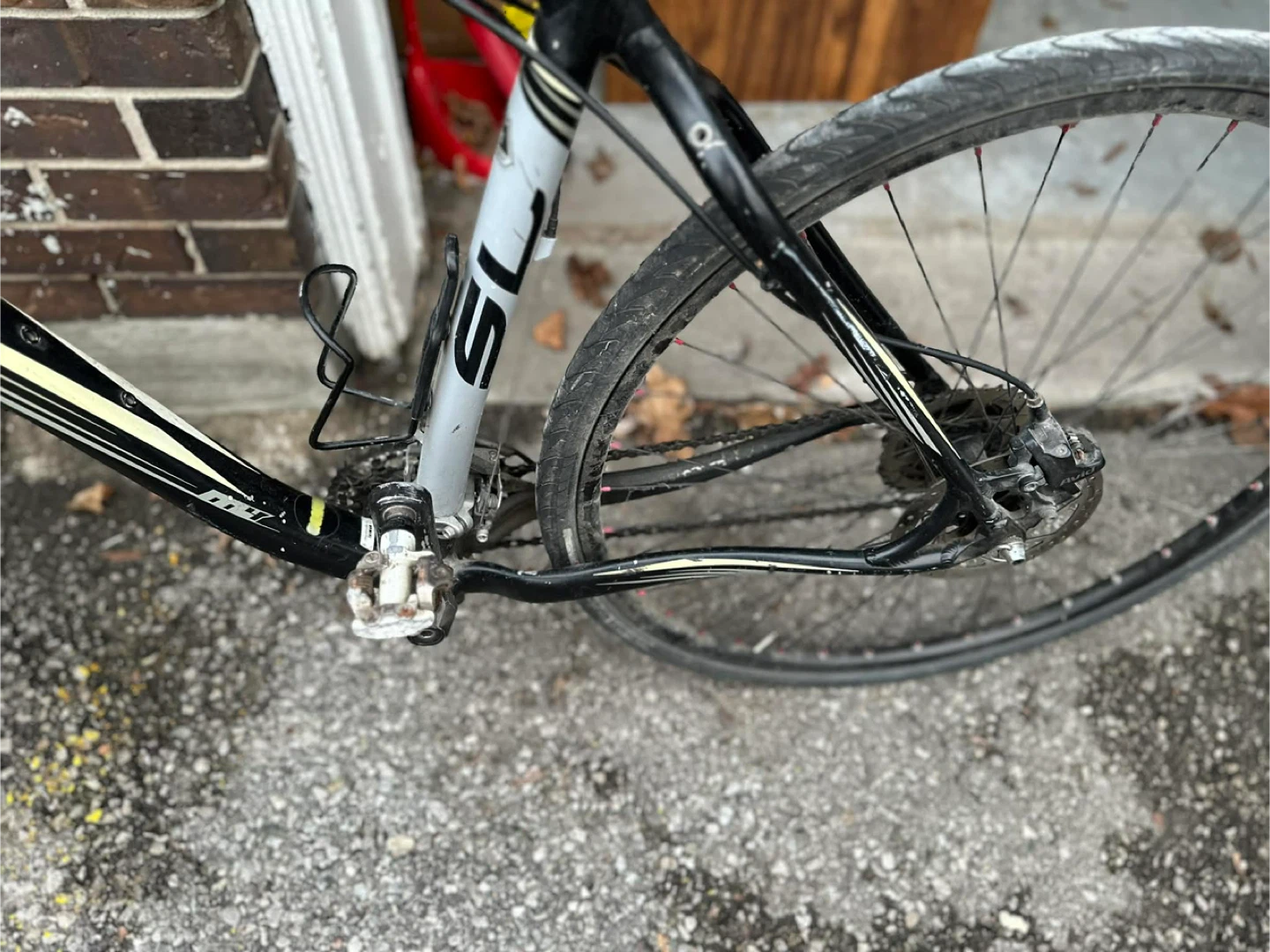 Specialized Rockhopper Expert 29 Mountain Bike - photo 2