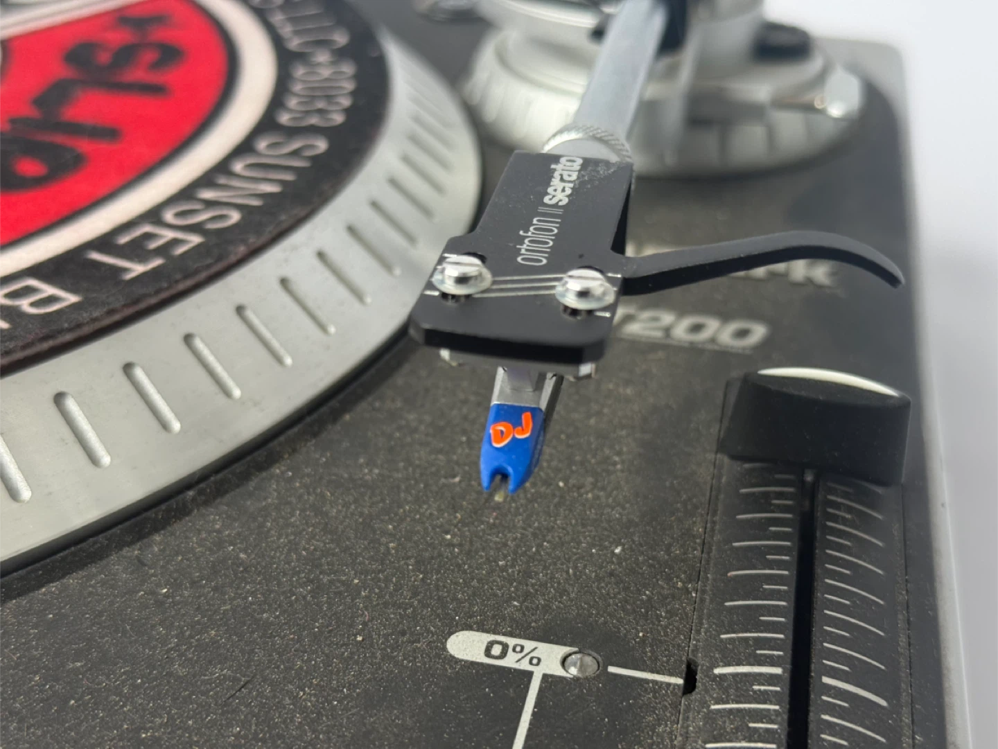 Numark TT2000 USB Turntable - photo 2
