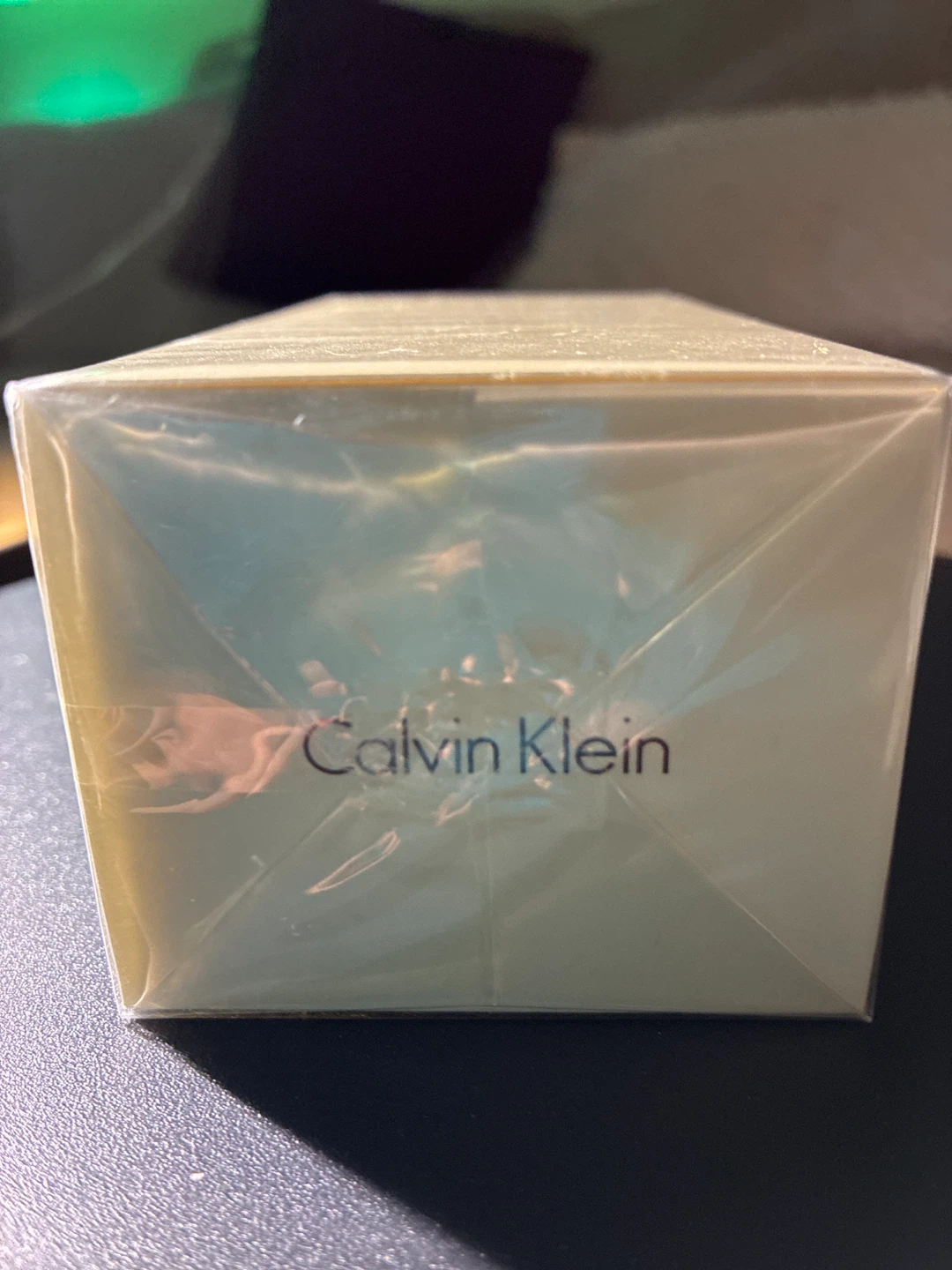Calvin Klein Obsession Eau de Parfum Spray 3.4 FL OZ / 100 ml - photo 3