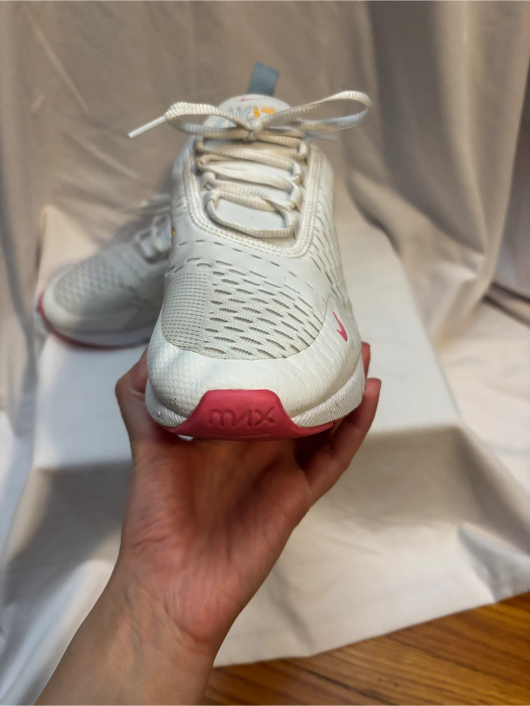 Nike Air Max 270 - size 5.5Y - photo 5