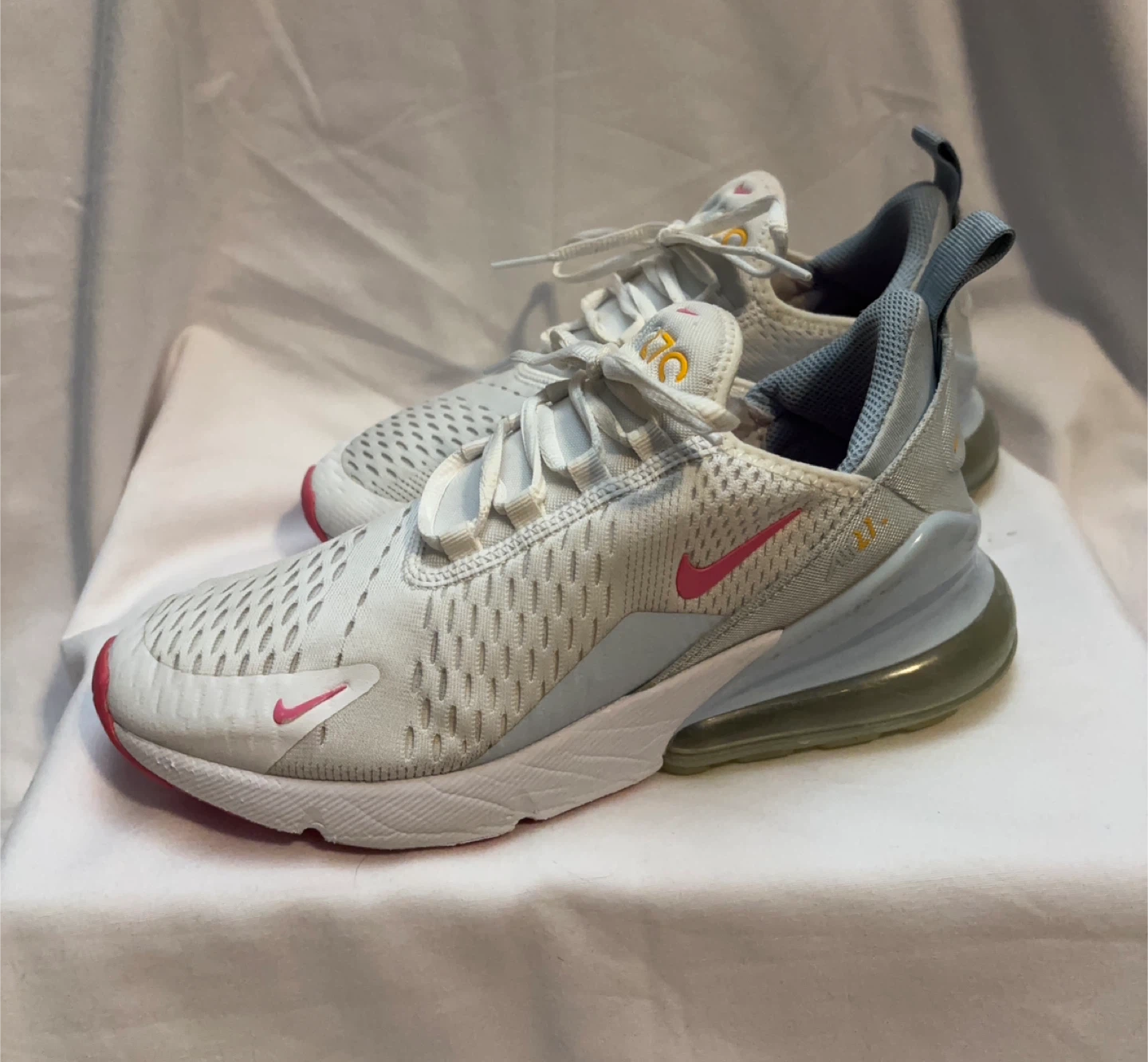 Nike Air Max 270 - size 5.5Y
