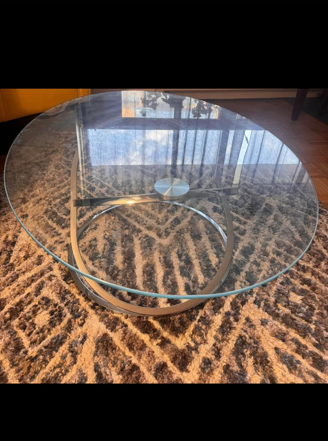 oval table - photo 2