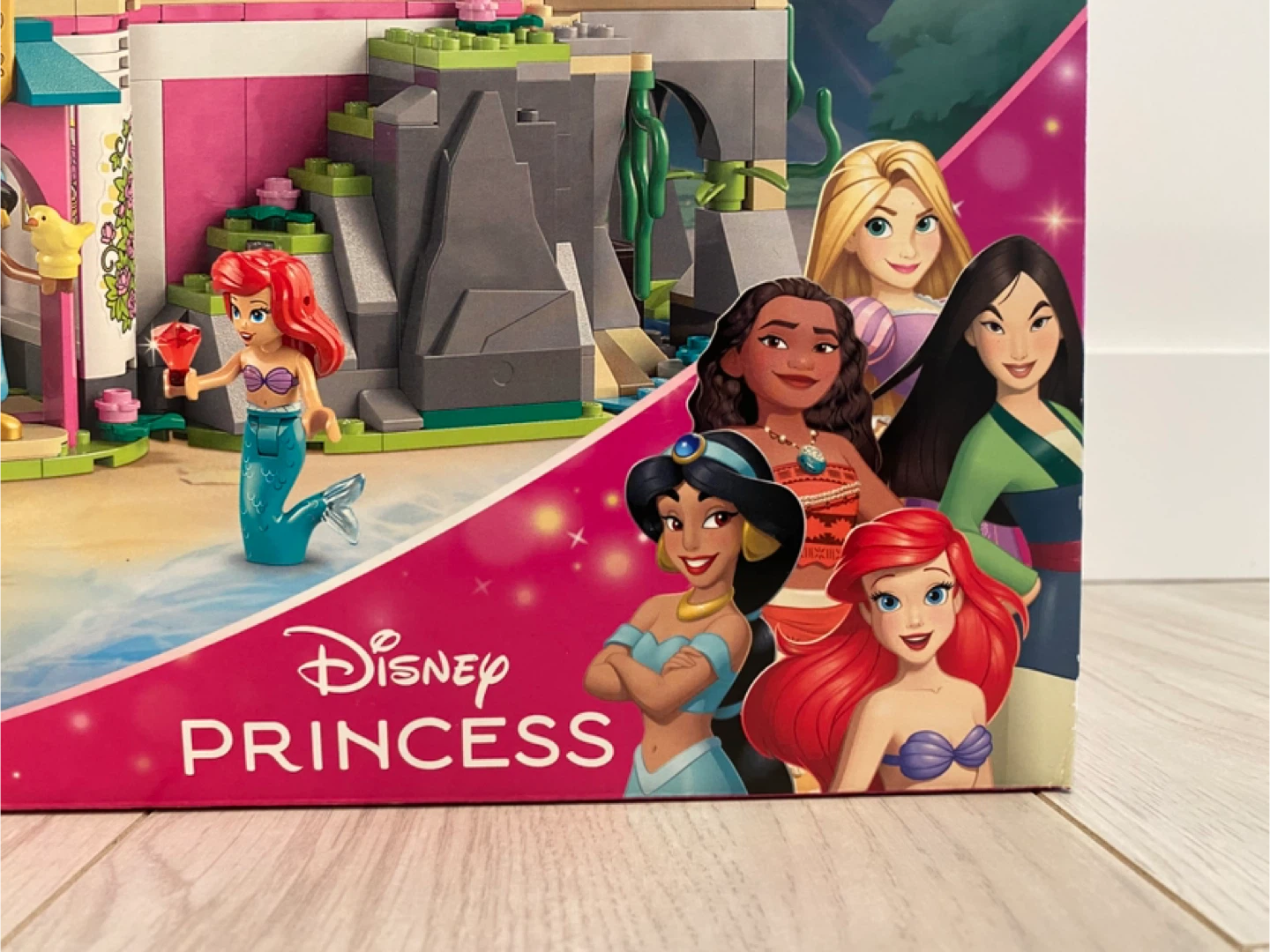 LEGO 43267 Disney Princess Castle & Royal Pets - photo 2