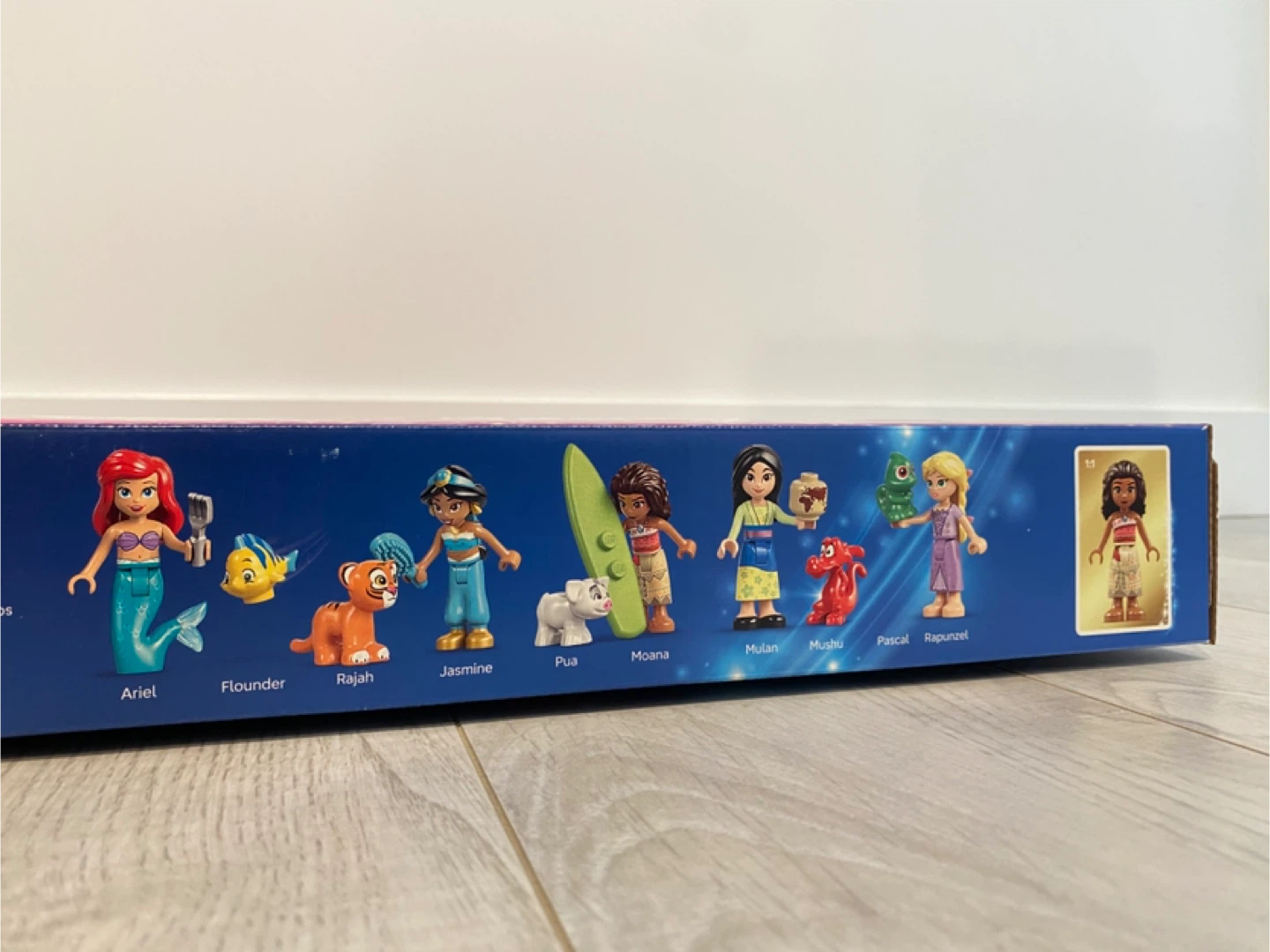LEGO 43267 Disney Princess Castle & Royal Pets - photo 3