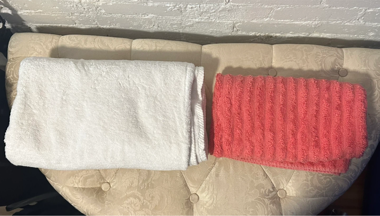 2 Towels