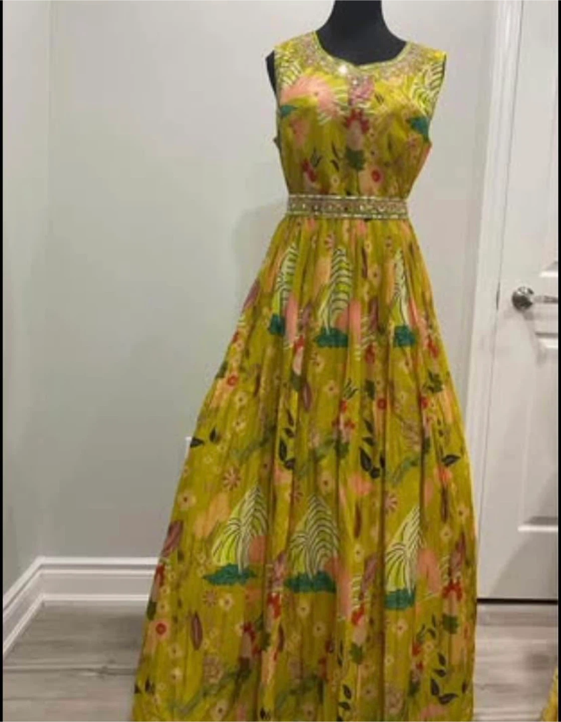 Women's Sleeveless Floral Print Maxi Dress with Embellished Belt