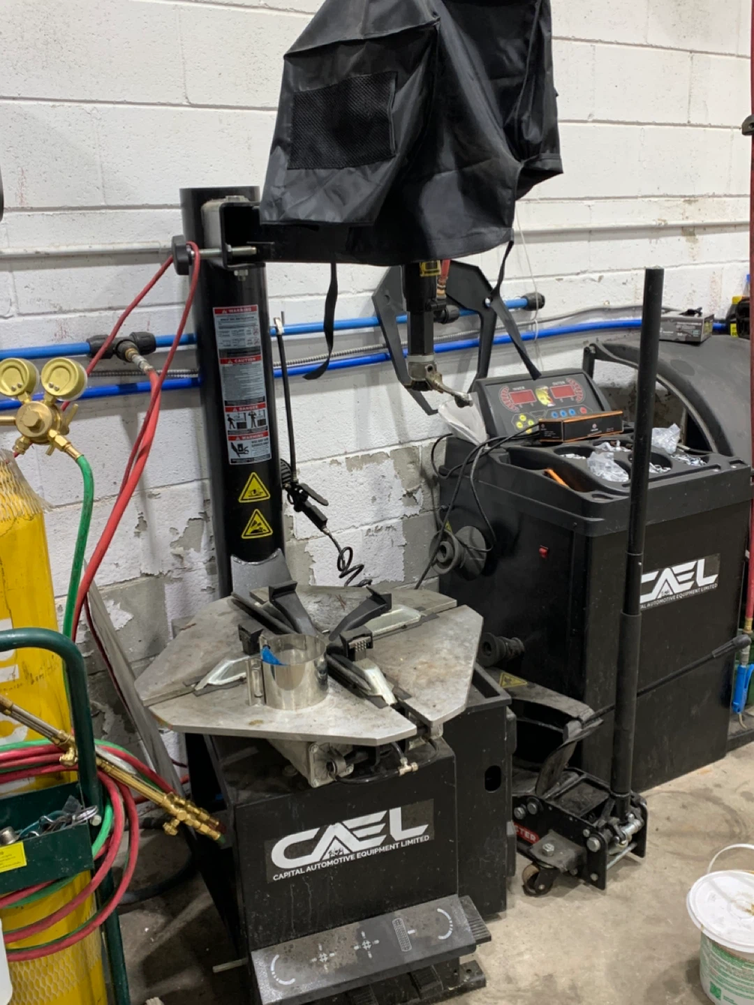 CAEL Tire Changer Machine