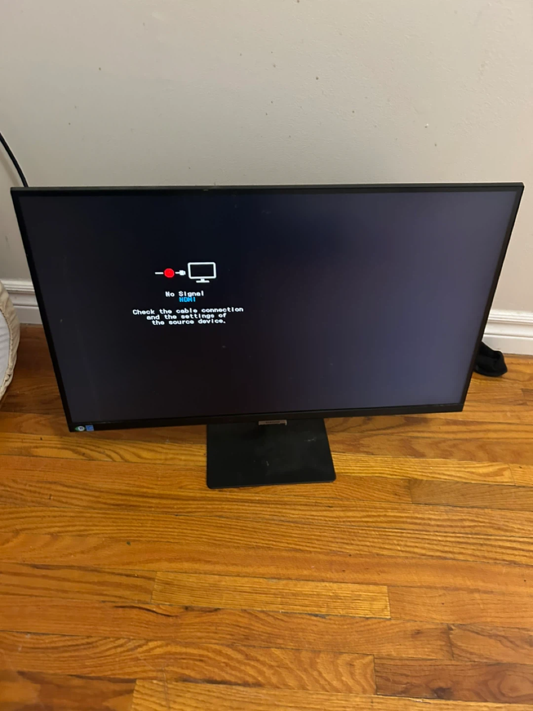 27” LG 4K UHD Monitor  – Excellent Condition – Works Perfect