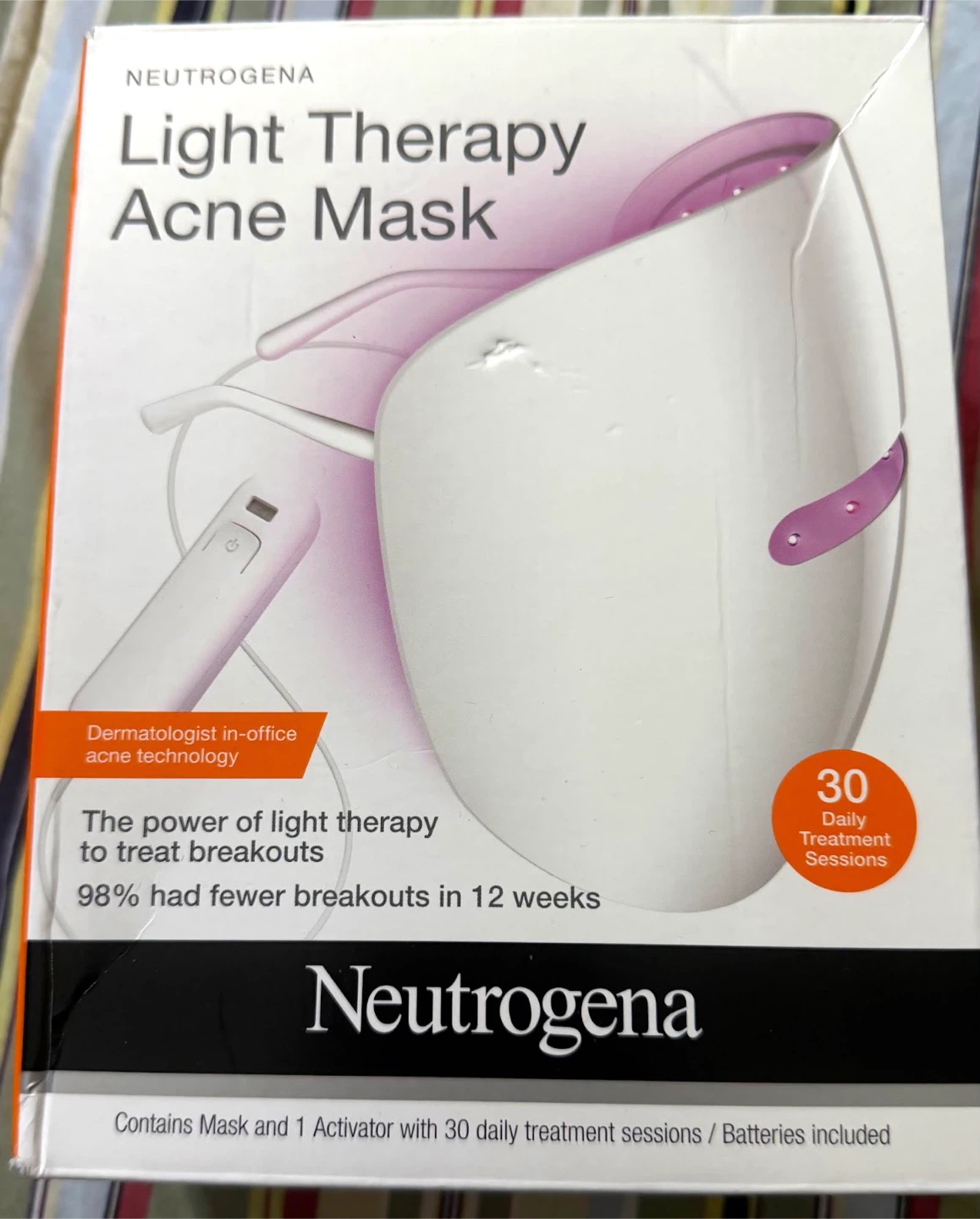 Neutrogena Light Therapy Acne Mask