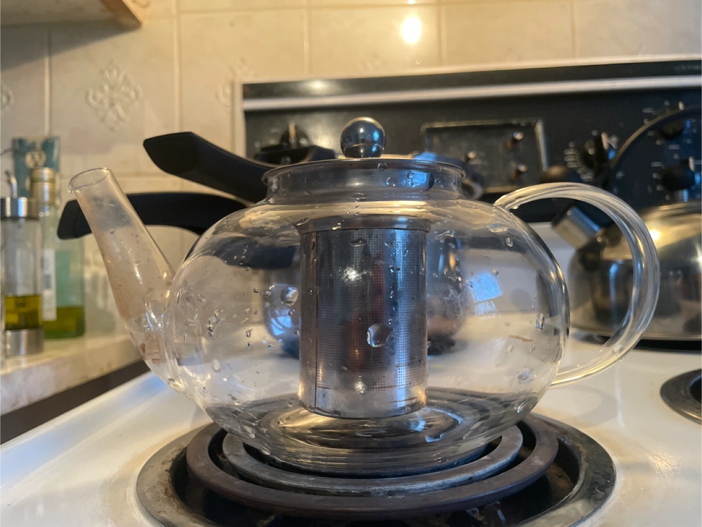 LAST MOVEOUT OFFER: Glass Teapot with Stainless Steel Infuser - photo 2