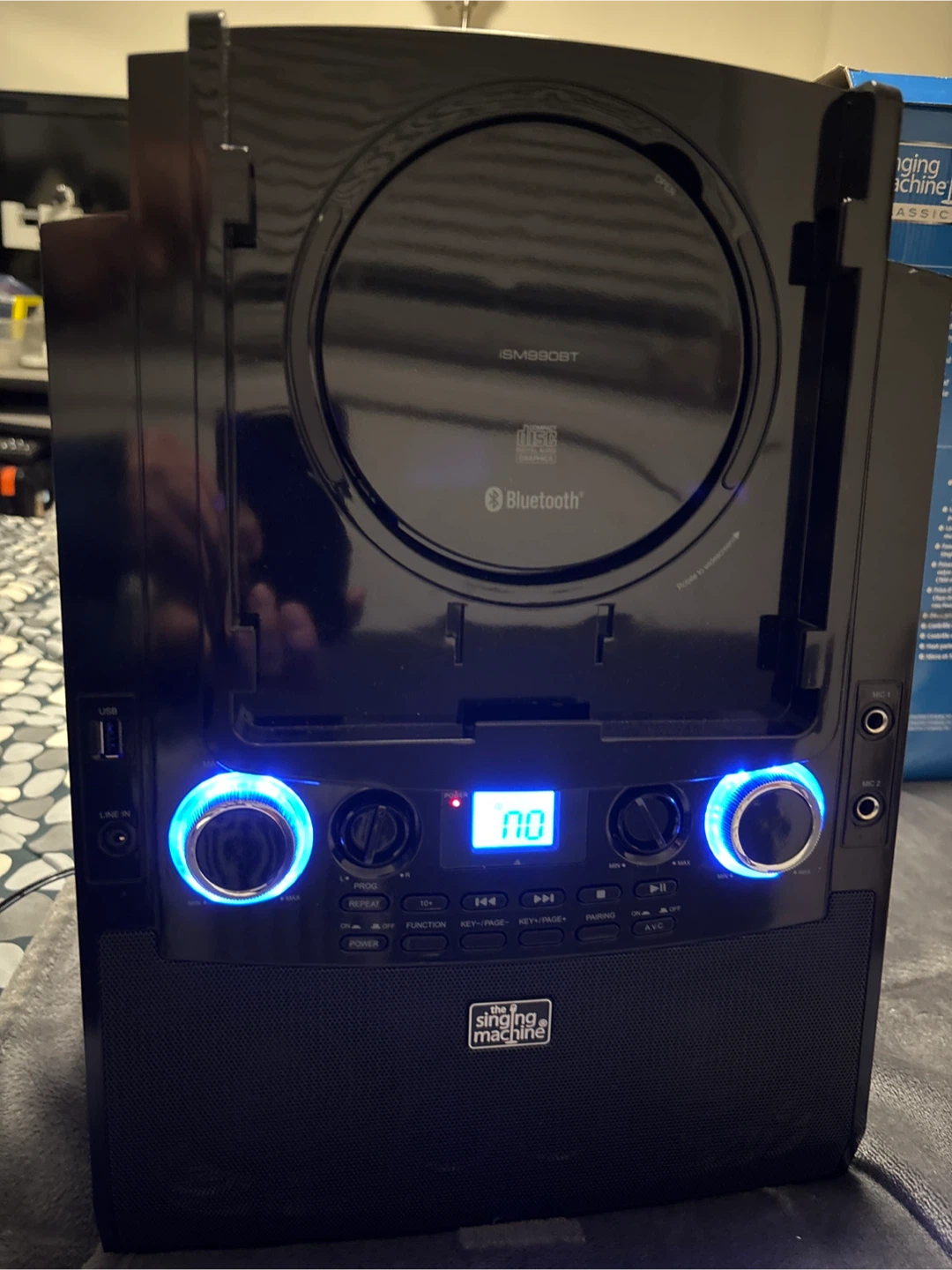 Singing Machine Classic Bluetooth CDG Karaoke Player ISM990BT - photo 3