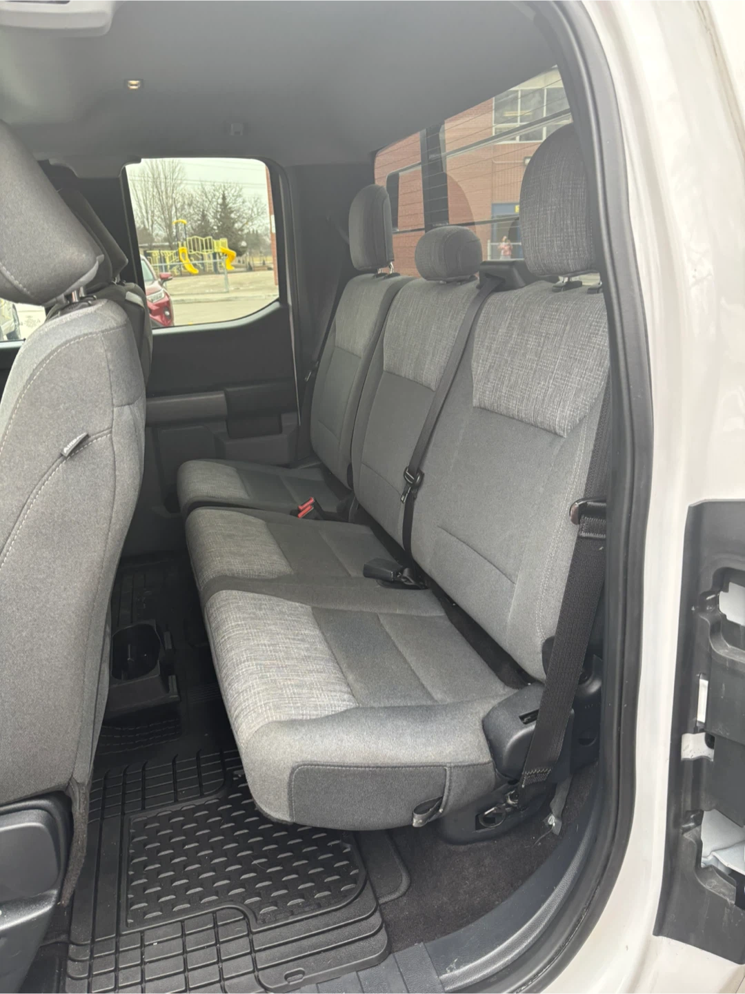 2021 Ford F-150 XLT 4x4 SuperCab – Excellent Condition - photo 5