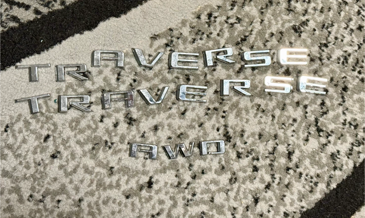 ***CHEVY TRAVERSE EMBLEMS***