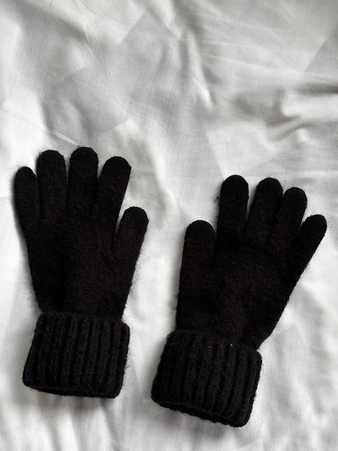 Steve Madden Beanie and Gloves - photo 2