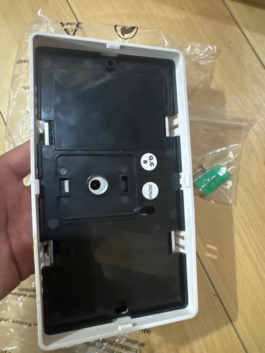 White  Doorbell - photo 2