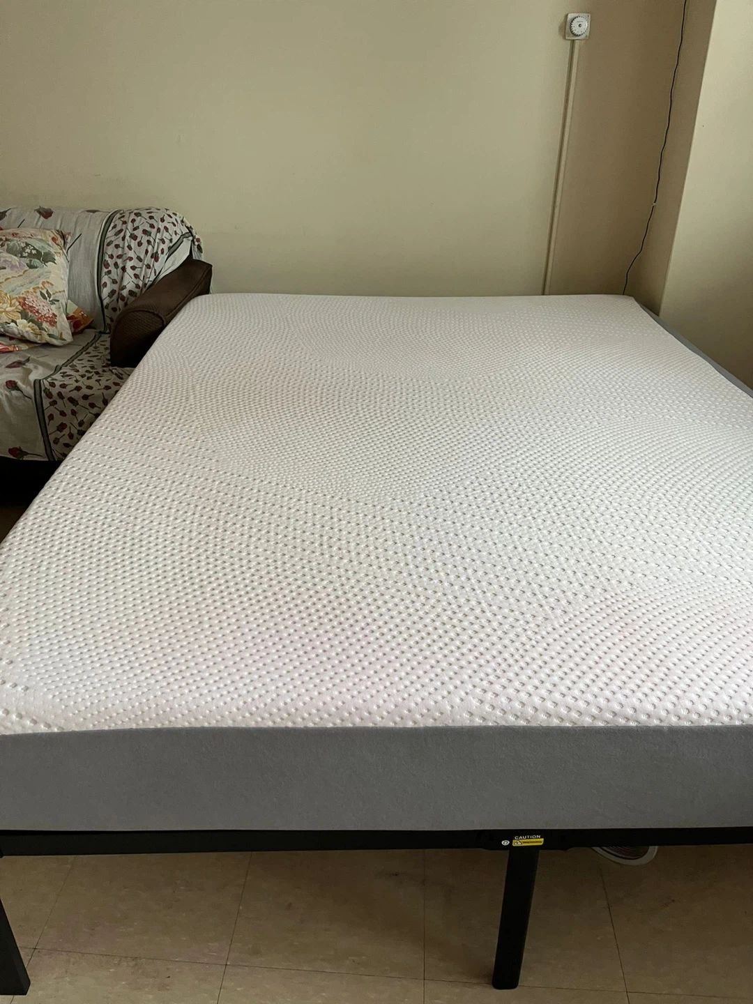 Queen Size Bed - photo 3