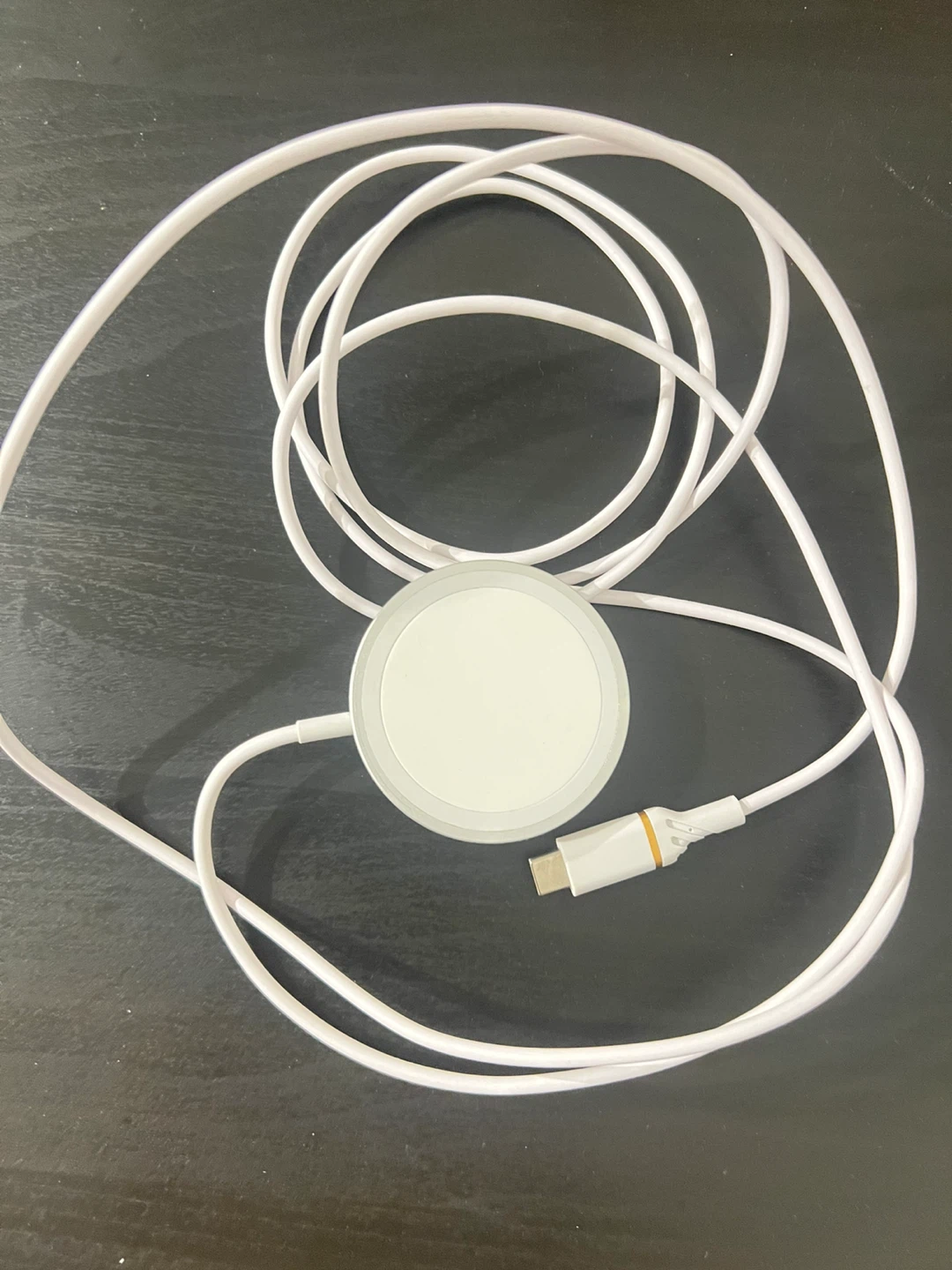 MagSafe wireless charger